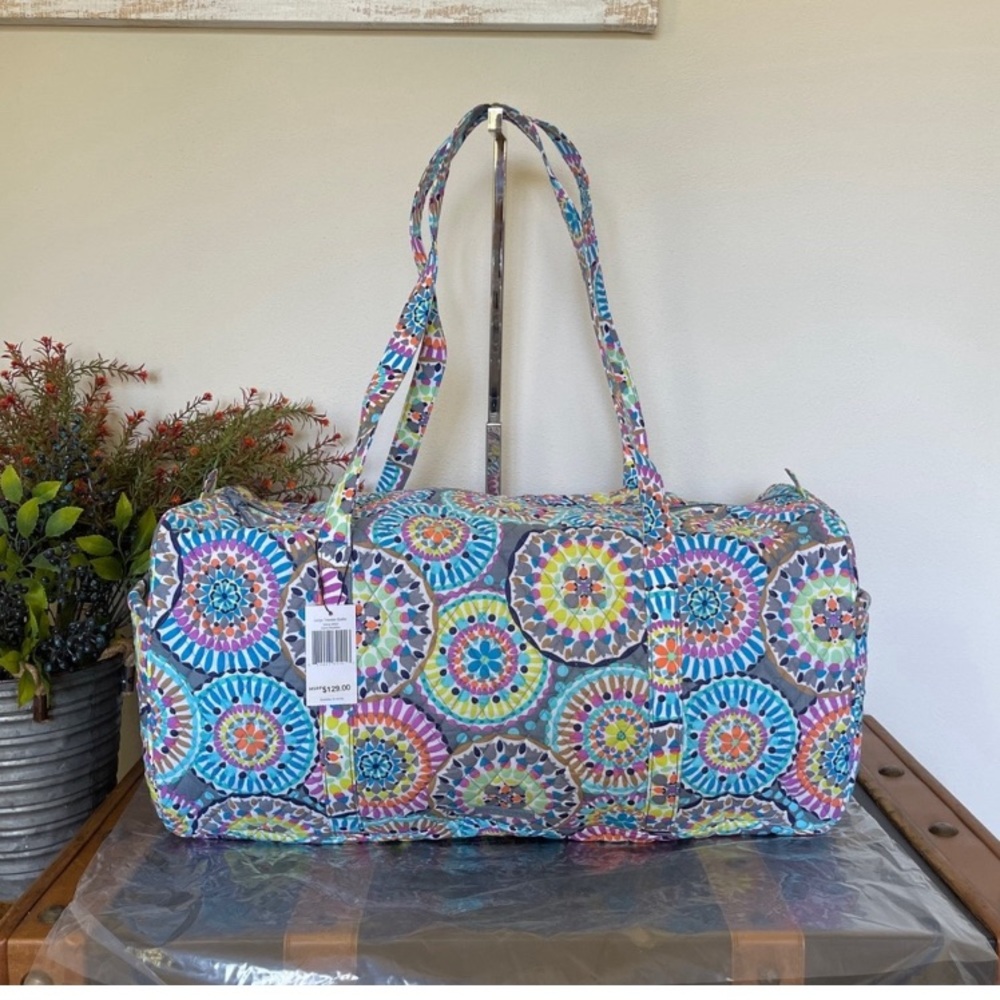 Vera Bradley Large Duffel bag in Sunny Medallion NWT
